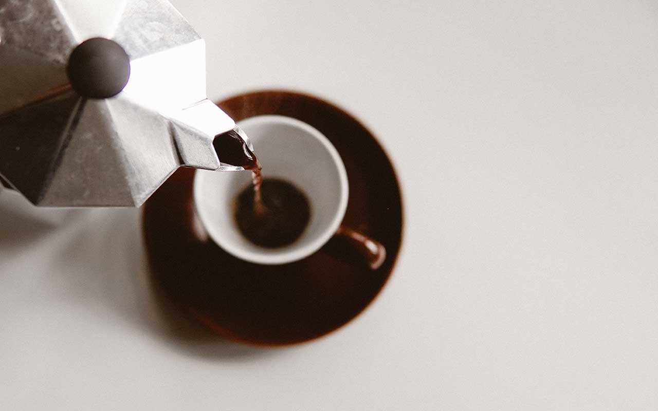 ربختن قهوه از موکوپات به کاپ