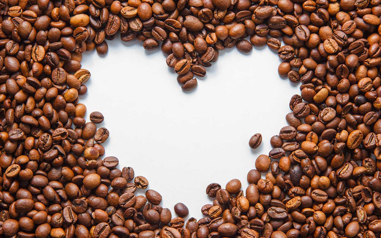 دانه های قهوه به شکل قلب 